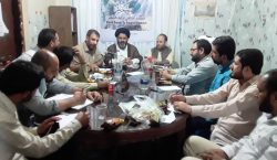 کشمیرکی وکالت کرنی چاہئے